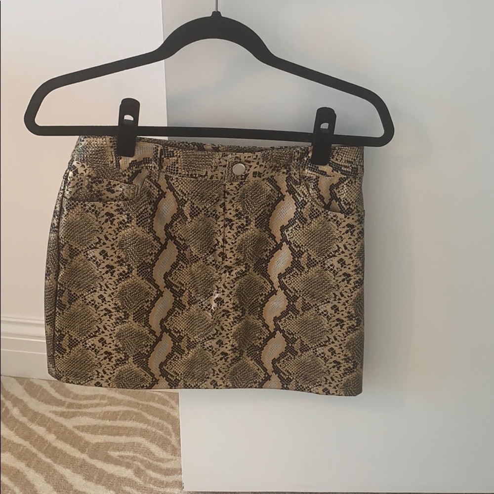 Superdown leather snake print skirt gold silver